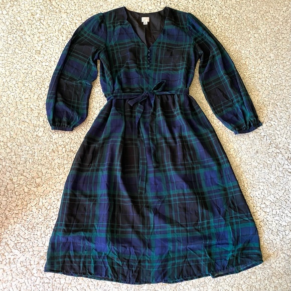 a new day Dresses & Skirts - A New Day navy and forest Buffalo plaid dress